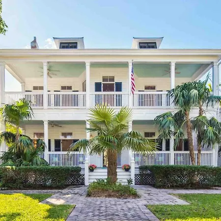 The Admirals Estate By Last Key Realty